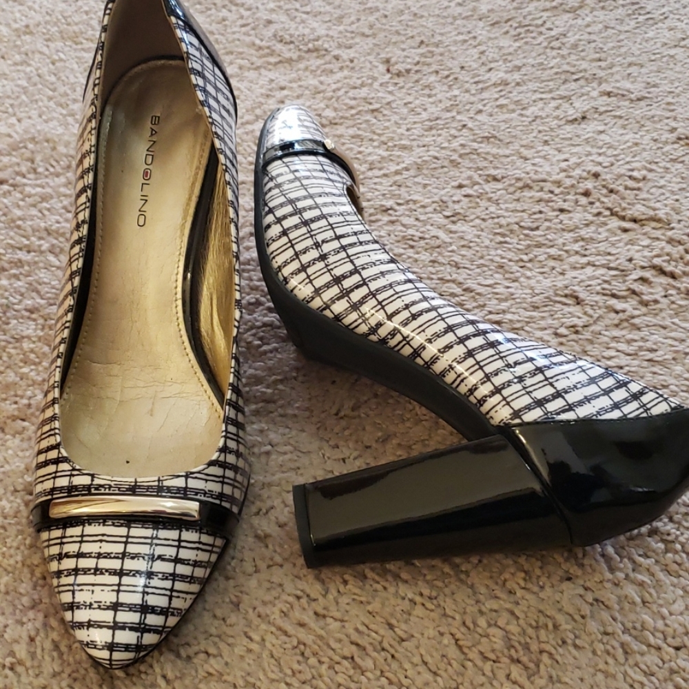 Shoes - Picture 5 of 7
